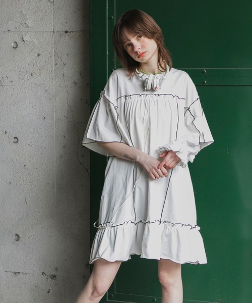 45R　コットンフリルTシャツ　丈長め　ゆったり　オーバーサイズ　ホワイト 45R コットンフリルTシャツ 丈長め ゆったり オーバーサイズ