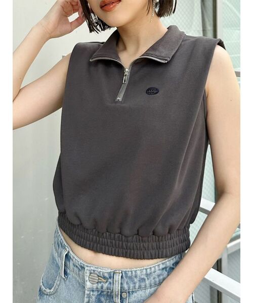 MURUA(ムルーア)の「クロップトハーフジップスウェット(Tシャツ/カットソー・レディース・ホワイト/ブラック/ブルー/ダークグレー・FREE)」の3枚目の写真