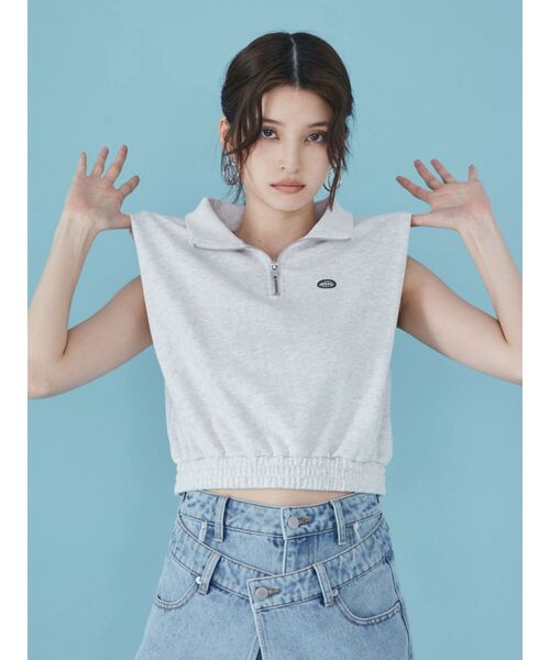 MURUA(ムルーア)の「クロップトハーフジップスウェット(Tシャツ/カットソー・レディース・ホワイト/ブラック/ブルー/ダークグレー・FREE)」の20枚目の写真