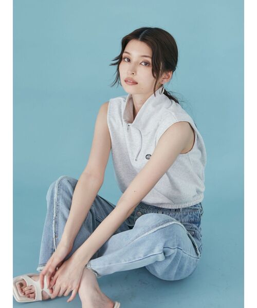 MURUA(ムルーア)の「クロップトハーフジップスウェット(Tシャツ/カットソー・レディース・ホワイト/ブラック/ブルー/ダークグレー・FREE)」の22枚目の写真