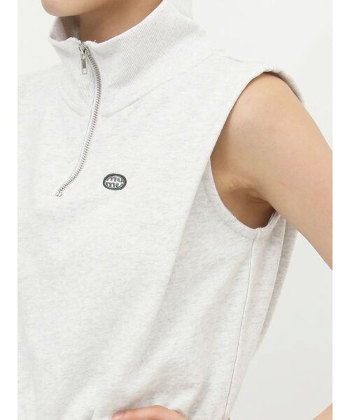MURUA(ムルーア)の「クロップトハーフジップスウェット(Tシャツ/カットソー・レディース・ホワイト/ブラック/ブルー/ダークグレー・FREE)」の8枚目の写真