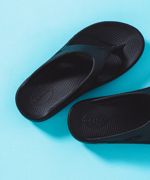 OOFOS（ウーフォス）の「OOFOS / ウーフォス Ooriginal（サンダル・メンズ・ベージュ/ブラック/カーキ・25cm/26cm/27cm/28cm）」の5枚目の写真