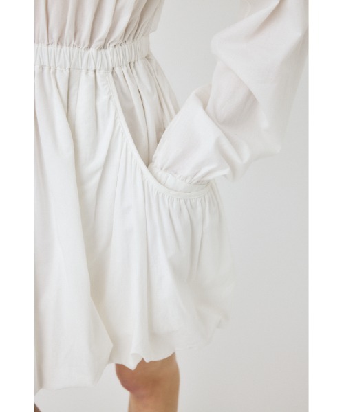 MOUSSY(マウジー)の「BALLOON シャツ ドレス(ワンピース・レディース・ブラック/ホワイト・1/2)」の18枚目の写真