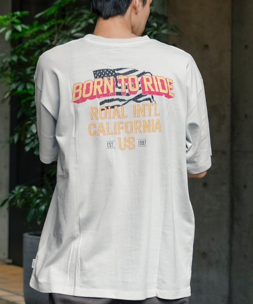 roial（ロイアル）の「DESIGN TEE/ROIAL(ロイアル)リラックスフィット古着風デザイン半袖カットソー（Tシャツ/カットソー・メンズ・ネイビー/グレー/ブラック・LARGE/MEDIUM/X-LARGE）」の3枚目の写真