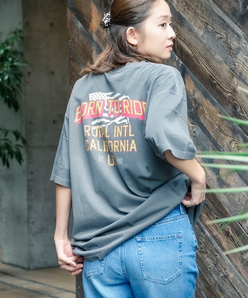 roial（ロイアル）の「DESIGN TEE/ROIAL(ロイアル)リラックスフィット古着風デザイン半袖カットソー（Tシャツ/カットソー・メンズ・ネイビー/グレー/ブラック・LARGE/MEDIUM/X-LARGE）」の9枚目の写真