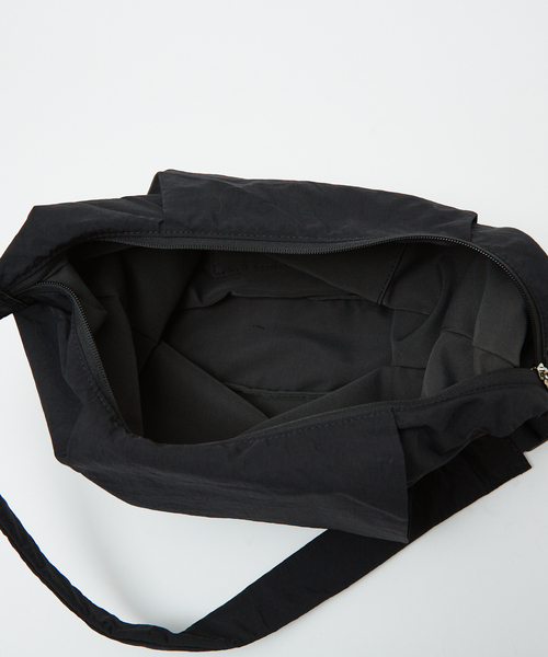 EARTH MADE（アースメイド）の「【WEB限定】【EARTH MADE】ライトナイロンショルダー（ショルダーバッグ・レディース・カーキ/ブラック・フリー）」の17枚目の写真