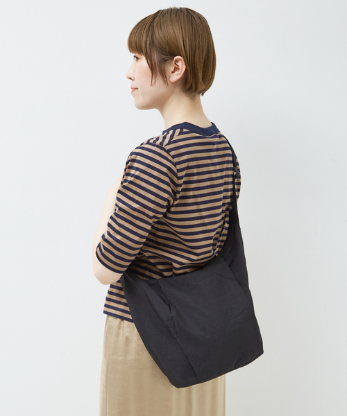 EARTH MADE（アースメイド）の「【WEB限定】【EARTH MADE】ライトナイロンショルダー（ショルダーバッグ・レディース・カーキ/ブラック・フリー）」の3枚目の写真