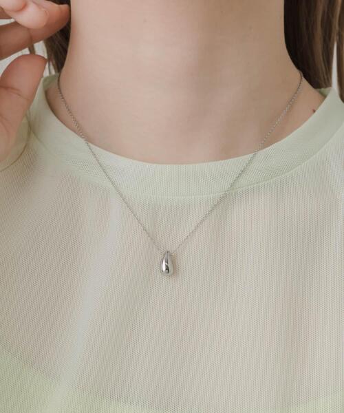 SMELLY（スメリー）の「ステンレスドロップネックレス（ネックレス・レディース・シルバー/ゴールド・-）」の4枚目の写真