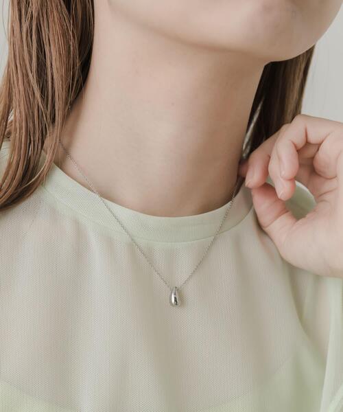 SMELLY（スメリー）の「ステンレスドロップネックレス（ネックレス・レディース・シルバー/ゴールド・-）」の6枚目の写真