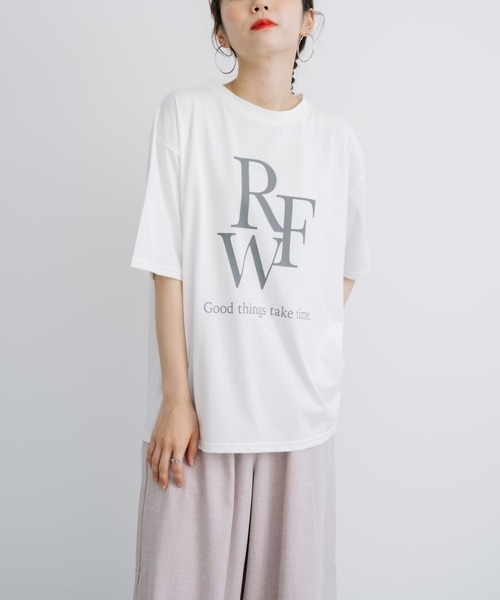 refinedworks(リファインドワークス)の「【refinedworks】 ブランド名をモチーフとしたロゴTシャツ!(Tシャツ/カットソー・レディース・チャコールグレー/ホワイト/ベージュ・FREE)」の3枚目の写真