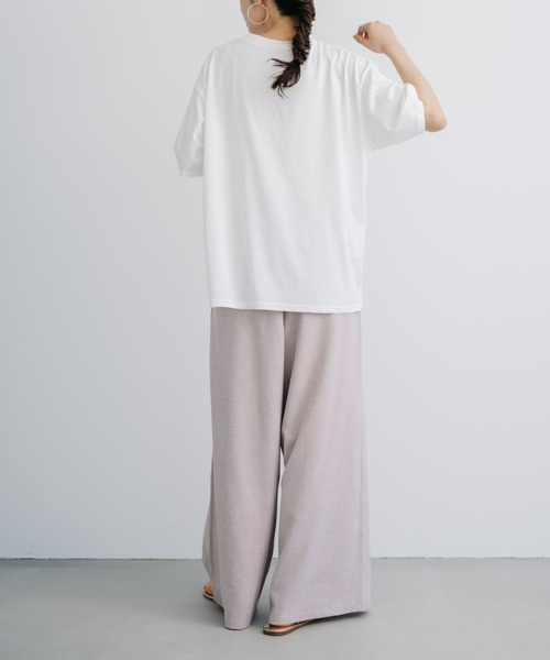 refinedworks(リファインドワークス)の「【refinedworks】 ブランド名をモチーフとしたロゴTシャツ!(Tシャツ/カットソー・レディース・チャコールグレー/ホワイト/ベージュ・FREE)」の12枚目の写真