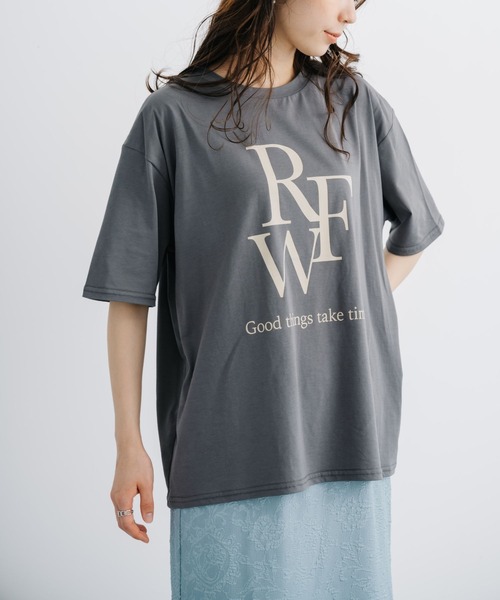 refinedworks(リファインドワークス)の「【refinedworks】 ブランド名をモチーフとしたロゴTシャツ!(Tシャツ/カットソー・レディース・チャコールグレー/ホワイト/ベージュ・FREE)」の22枚目の写真