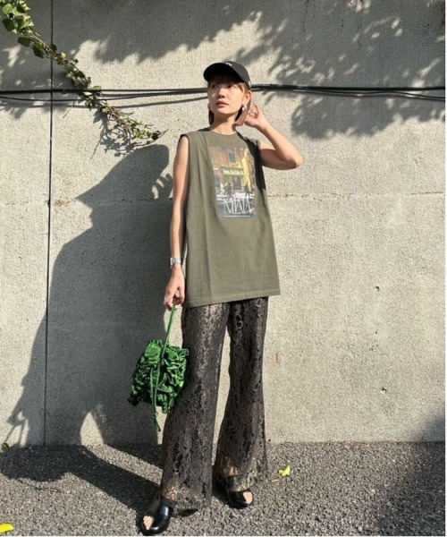 Ameri(アメリ)の「MEDI NEO METALLIC LACE PANTS(その他パンツ・レディース・シルバー/ゴールド/ネイビー・MEDIUM/SMALL)」の20枚目の写真