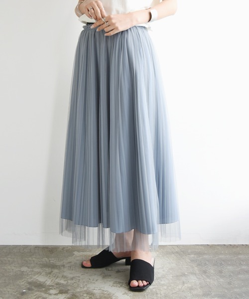 and it_(アンドイット)の「チュールプリーツリバーシブルスカート(スカート・レディース・アイボリー/ブラック/ブルー・M)」の1枚目の写真