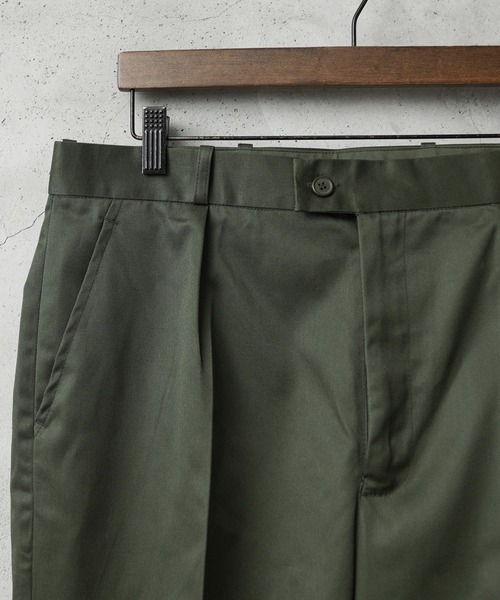 MILITARY（ミリタリー）の「実物 新品 デッドストック フランス軍 T/Cツイル ユーティリティ ワンタック トラウザーズ（チノパンツ・メンズ・オリーブ・2/1/104）」の12枚目の写真