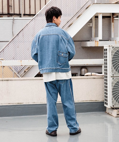 niko and...（ニコアンド）の「リメイクデニムトラッカージャケット【niko and ...JEANS 2024AW】（デニムジャケット・メンズ・ブラック/ブルー・LARGE/MEDIUM）」の5枚目の写真