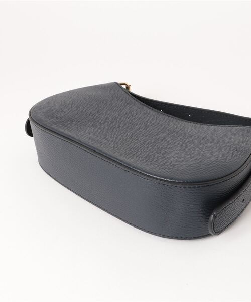 SALON adam et rope'（サロン アダム エ ロペ）の「【AULENTTI（オーレンティ）】DOLLARO ショルダーバッグ（ショルダーバッグ・レディース・ブルー系その他/ブラック・FREE）」の4枚目の写真