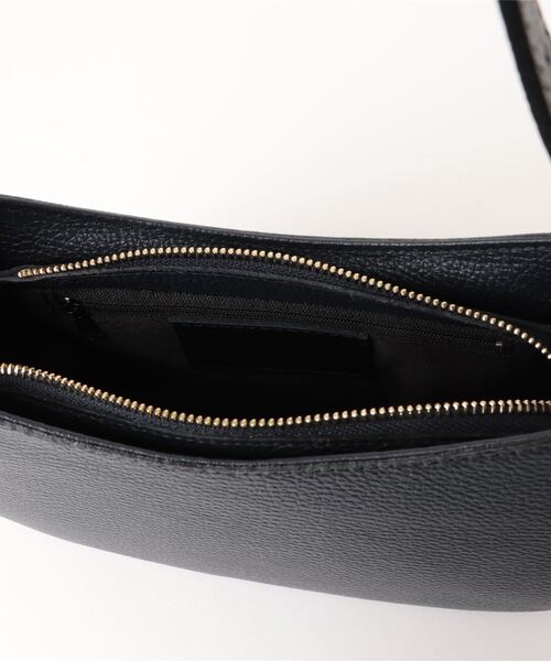 SALON adam et rope'（サロン アダム エ ロペ）の「【AULENTTI（オーレンティ）】DOLLARO ショルダーバッグ（ショルダーバッグ・レディース・ブルー系その他/ブラック・FREE）」の5枚目の写真