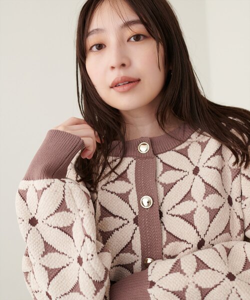 natural couture（ナチュラルクチュール）の「【WEB限定】モールヤーンお花ジャガードカーデ（カーディガン/ボレロ・レディース・ブラック/オフホワイト/チャコールグレー/ベージュ/モカ・FREE）」の7枚目の写真