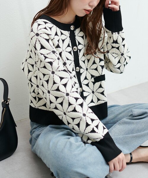 natural couture（ナチュラルクチュール）の「【WEB限定】モールヤーンお花ジャガードカーデ（カーディガン/ボレロ・レディース・ブラック/オフホワイト/チャコールグレー/ベージュ/モカ・FREE）」の8枚目の写真