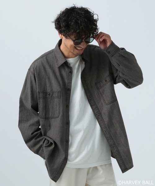 BAYFLOW(ベイフロー)の「【SMILEY FACE(スマイリーフェイス)】HELLOSMILYカジュアル長袖シャツ(シャツ/ブラウス・メンズ・グレー系/ブラック系/ブルー系/ブルー系1・LARGE/MEDIUM)」の6枚目の写真