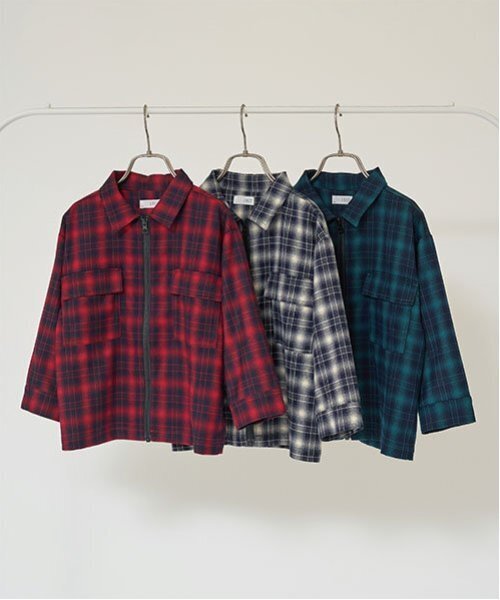 b・ROOM（ビールーム）の「ビッグシルエット長袖チェックシャツ(ジップアップ)（シャツ/ブラウス・キッズ・ブラック/レッド/グリーン・100cm/110cm/120cm/130cm/140cm/150cm）」の4枚目の写真