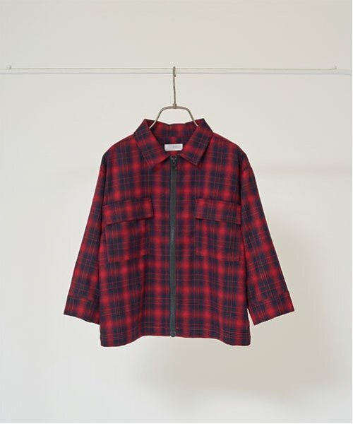 b・ROOM（ビールーム）の「ビッグシルエット長袖チェックシャツ(ジップアップ)（シャツ/ブラウス・キッズ・ブラック/レッド/グリーン・100cm/110cm/120cm/130cm/140cm/150cm）」の5枚目の写真