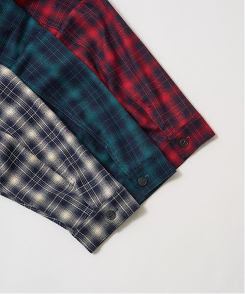 b・ROOM（ビールーム）の「ビッグシルエット長袖チェックシャツ(ジップアップ)（シャツ/ブラウス・キッズ・ブラック/レッド/グリーン・100cm/110cm/120cm/130cm/140cm/150cm）」の10枚目の写真