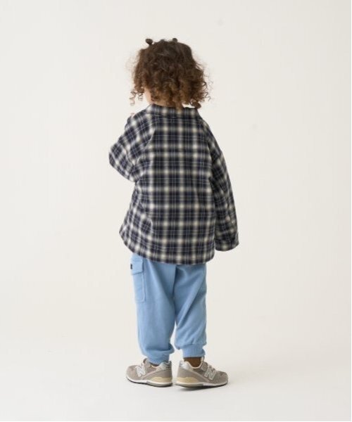 b・ROOM（ビールーム）の「ビッグシルエット長袖チェックシャツ(ジップアップ)（シャツ/ブラウス・キッズ・ブラック/レッド/グリーン・100cm/110cm/120cm/130cm/140cm/150cm）」の16枚目の写真