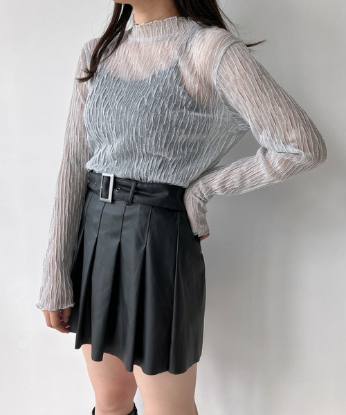 AS KNOW AS plus（アズノゥアズプラス）の「◇アソートシアーハイネックプルオーバー（Tシャツ/カットソー・レディース・グレー系/アイボリー系/ブラック系/シルバー系・FREE）」の4枚目の写真