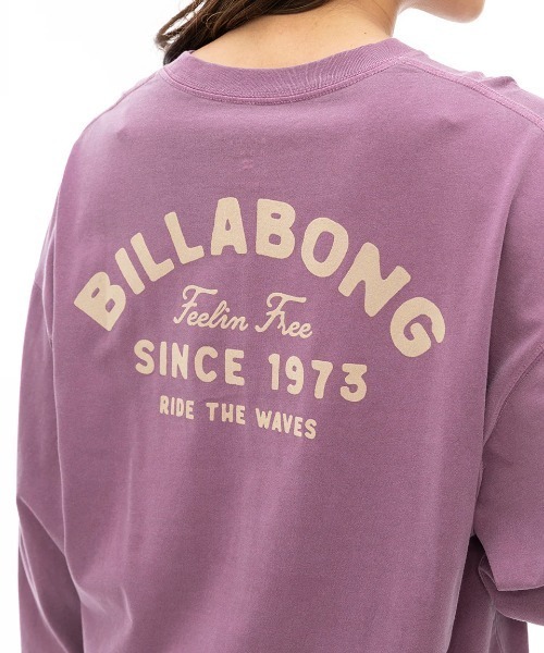 BILLABONG(ビラボン)の「BILLABONG レディース FELLIN FREE LOOSE LS ロンT 【2024年秋冬モデル】/ビラボンバックプリント長袖ロゴロンT(Tシャツ/カットソー・レディース・ブラック/パープル系その他/ホワイト系その他・MEDIUM/LARGE)」の15枚目の写真