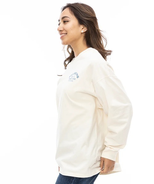 BILLABONG(ビラボン)の「BILLABONG レディース FELLIN FREE LOOSE LS ロンT 【2024年秋冬モデル】/ビラボンバックプリント長袖ロゴロンT(Tシャツ/カットソー・レディース・ブラック/パープル系その他/ホワイト系その他・MEDIUM/LARGE)」の7枚目の写真
