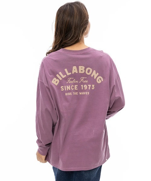BILLABONG(ビラボン)の「BILLABONG レディース FELLIN FREE LOOSE LS ロンT 【2024年秋冬モデル】/ビラボンバックプリント長袖ロゴロンT(Tシャツ/カットソー・レディース・ブラック/パープル系その他/ホワイト系その他・MEDIUM/LARGE)」の13枚目の写真