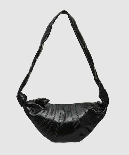 LEMAIRE（ルメール）の「SMALL CROISSANT BAG（ショルダーバッグ・レディース・ブラック/グレー/ブラウン・OS）」の2枚目の写真