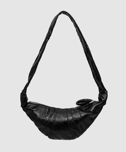 LEMAIRE（ルメール）の「SMALL CROISSANT BAG（ショルダーバッグ・レディース・ブラック/グレー/ブラウン・OS）」の4枚目の写真