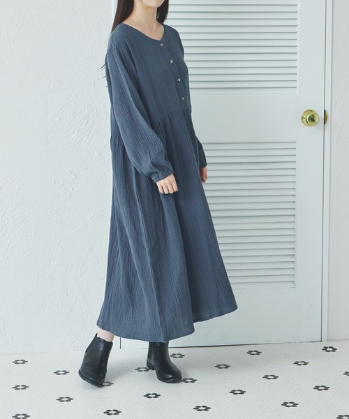 pairmanon(ペアマノン)の「【ママサイズ】ダブルガーゼ マタニティワンピース(ワンピース・レディース・チャコールグレー/ブルー/ベージュ/ダークブルー・FREE)」の4枚目の写真