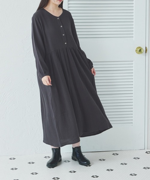 pairmanon(ペアマノン)の「【ママサイズ】ダブルガーゼ マタニティワンピース(ワンピース・レディース・チャコールグレー/ブルー/ベージュ/ダークブルー・FREE)」の5枚目の写真