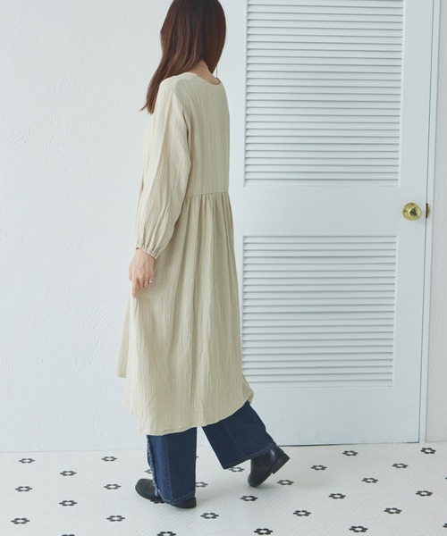 pairmanon(ペアマノン)の「【ママサイズ】ダブルガーゼ マタニティワンピース(ワンピース・レディース・チャコールグレー/ブルー/ベージュ/ダークブルー・FREE)」の10枚目の写真