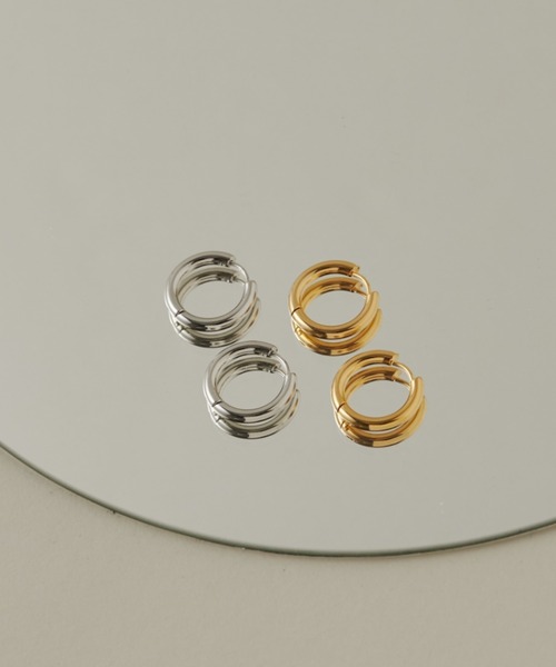 ciite' surgical stainless(シーテサージカルステンレス)の「【 金属アレルギー対応 】 シンプルフープピアス サージカルステンレス (両耳用)(ピアス(両耳用)・レディース・ゴールド/シルバー・FREE)」の3枚目の写真