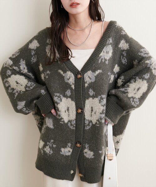 natural couture(ナチュラルクチュール)の「ラメ入りフラワージャガードゆるカーデ(カーディガン/ボレロ・レディース・ライトベージュ/オフホワイト/チャコールグレー/ピンク・FREE)」の21枚目の写真