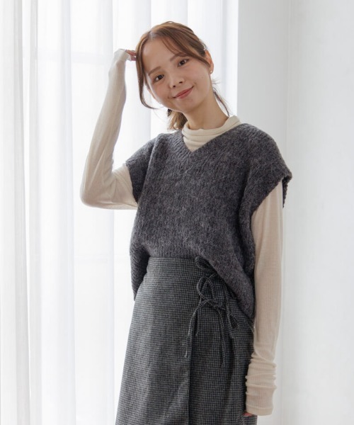 flower（フラワー）の「エニーフラッフベスト（ベスト・レディース・ホワイト/グレー・FREE）」の4枚目の写真