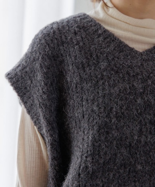 flower（フラワー）の「エニーフラッフベスト（ベスト・レディース・ホワイト/グレー・FREE）」の11枚目の写真