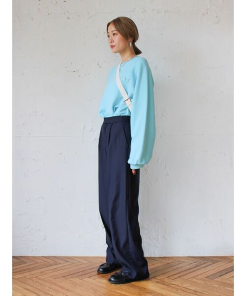 Ungrid(アングリッド)の「タックストレートパンツ(その他パンツ・レディース・ネイビー/グレー・SMALL/MEDIUM)」の17枚目の写真