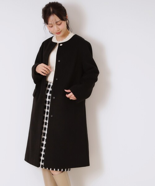 couture brooch（クチュールブローチ）の「◆【プチプラ・華やかさを高める】ビジュー釦ロングコート（ノーカラーコート・レディース・ライトベージュ/ブラック/ライトグレー・40/38/36/42）」の18枚目の写真