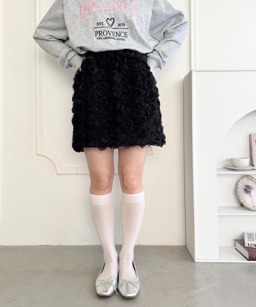 Loueme（ルエム）の「ローズチュールバルーンスカート（スカート・レディース・ブラック/アイボリー/ホワイト・FREE）」の4枚目の写真