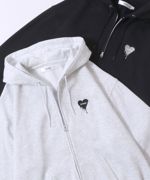 SITRY（シトリー）の「SITRY Heart Embroidery Sweat Hoodie/別注 オーバーサイズ ダブルジップ ハートロゴ ワンポイントラメ刺繍 裏起毛 フルジップパーカー フーディー パーカー スウェット レディース メンズ（パーカー・レディース・ブラック/アッシュグレー/ホワイト/ネイビー/ブラウン/ブラック系その他/ネイビー系/ブラック系その他2/ブラウン系その他/グレー系その他/ブラック系その他4/ブラック系その他3・M/L/XL）」の8枚目の写真