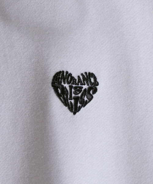 SITRY（シトリー）の「SITRY Heart Embroidery Sweat Hoodie/別注 オーバーサイズ ダブルジップ ハートロゴ ワンポイントラメ刺繍 裏起毛 フルジップパーカー フーディー パーカー スウェット レディース メンズ（パーカー・レディース・ブラック/アッシュグレー/ホワイト/ネイビー/ブラウン/ブラック系その他/ネイビー系/ブラック系その他2/ブラウン系その他/グレー系その他/ブラック系その他4/ブラック系その他3・M/L/XL）」の15枚目の写真