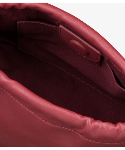 A.P.C.(アーペーセー)の「SAC NINON MINI(ショルダーバッグ・レディース・ベージュ系その他/ボルドー/ブラック/ブロンズ/ゴールド・ONESIZE)」の14枚目の写真