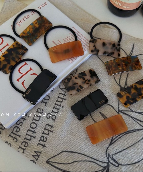 E&C closet…(イーアンドシークローゼット)の「スクエア柄ミニバレッタ(バレッタ/ヘアクリップ・レディース・ブラウン系その他/ブラック/オレンジ/ベージュ/ブラウン・FREE)」の6枚目の写真