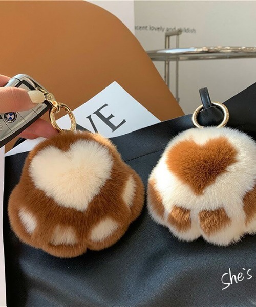 セール】ラビットファー キャット キーホルダー 猫の手